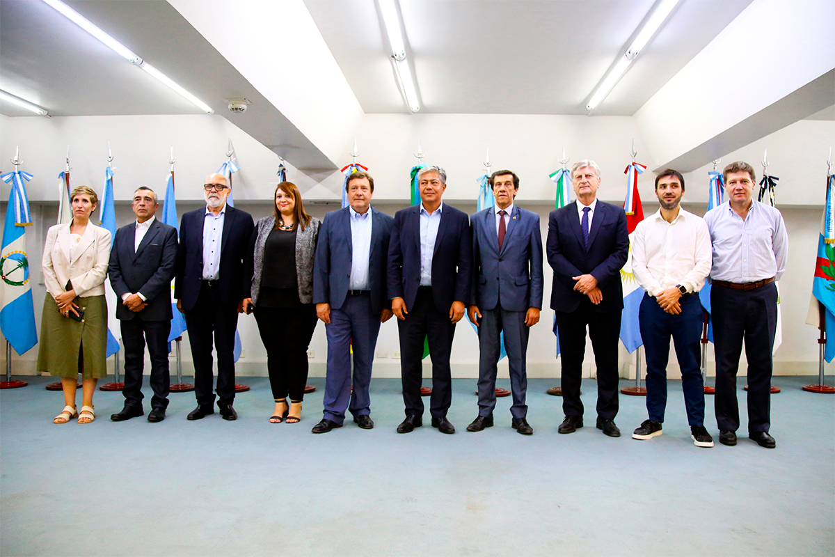 Gobernadores de la OFEPHI reclamaron ser consultados sobre cambios a la Ley de Hidrocarburos