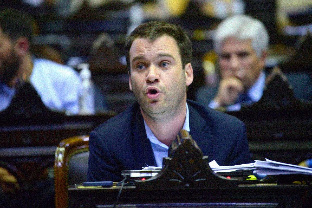 En medio del debate por las jubilaciones, Lpez volvi a la carga contra la Ley 19.640
