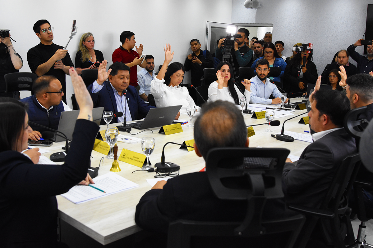 Recortan fondos al Municipio, pero amplan planta de personal del Concejo Deliberante